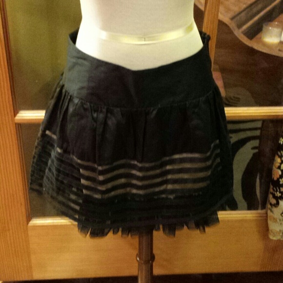 SIZE 12 CREAM & BLACK LACE MINI FREE PEOPLE