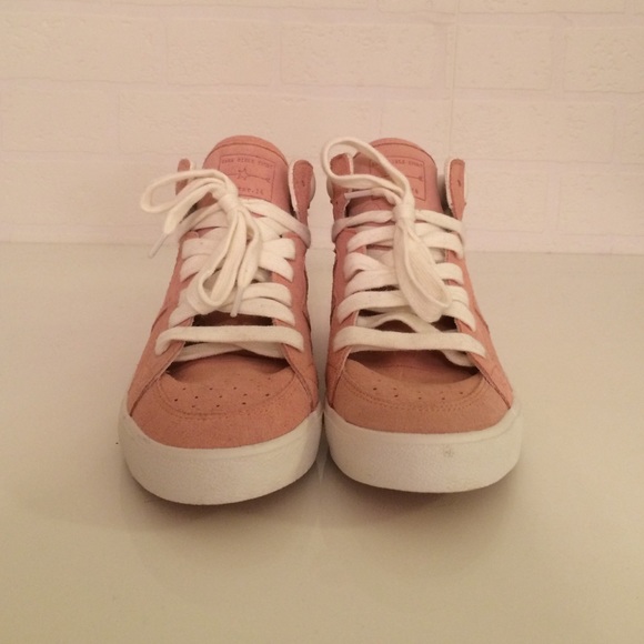 SOLD ❌ HP 🌸 Zara Pink Sneakers