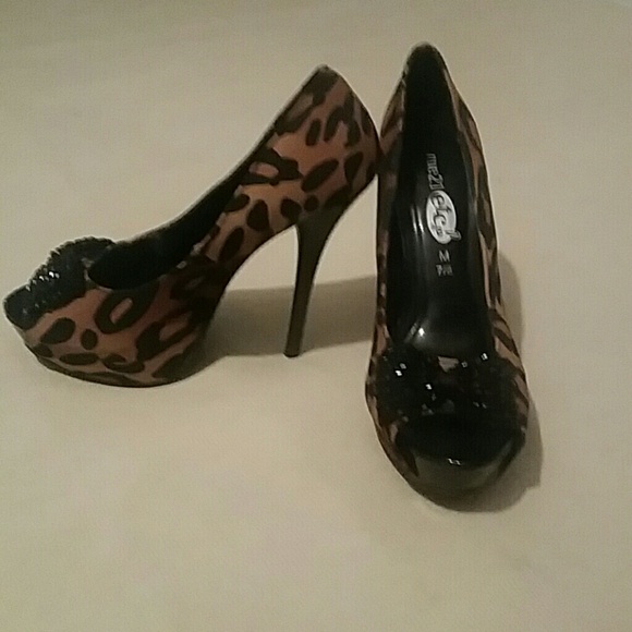 Leopard print heels
