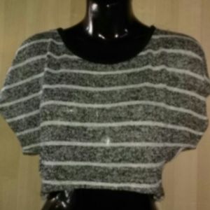 ENTRY LITTLE KNIT CROP TOP-SIZE S-SUPER CUTE