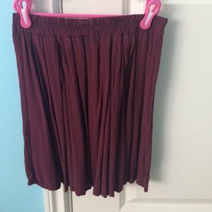 burgundy short skirt