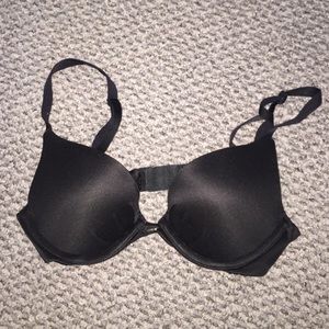 Black VS push-up bra