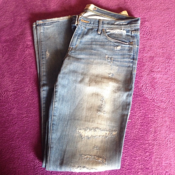 Distressed Abercrombie & Fitch Jeans - Size 8