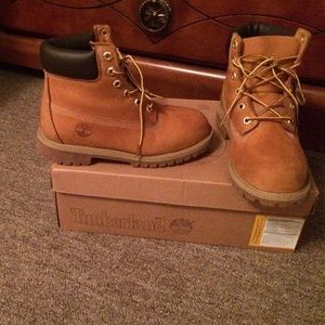 Timberlands for children/ enfants