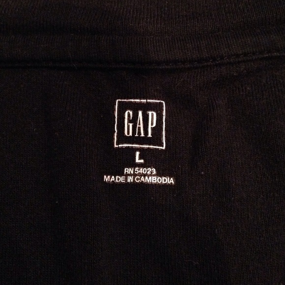 Gap Favorite Tee - Picture 2 of 2