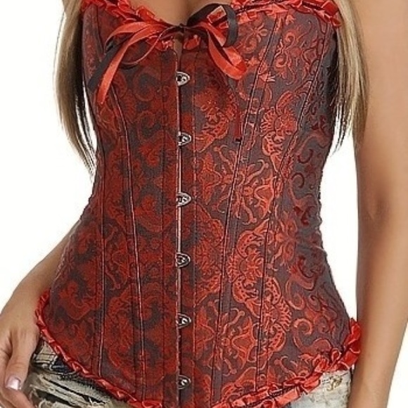 NEVER WORN Black and red lingiure