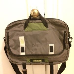Timbuk2 gray laptop bag *sold**********