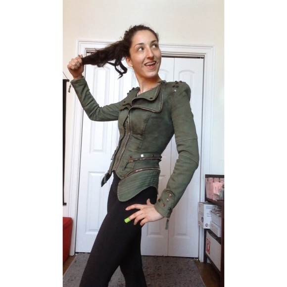 ✖️ ᔕOᒪᗪ ✖️ - Picture 2 of 4