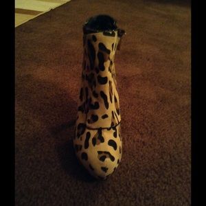 Cheetah booties never worn before.