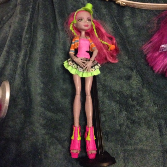 Monster high exchange students