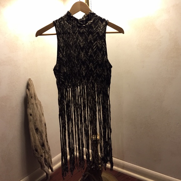 Turtle neck tank top