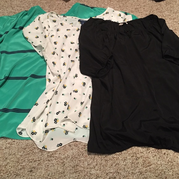 BUNDLE: 6 Blouses RESERVED