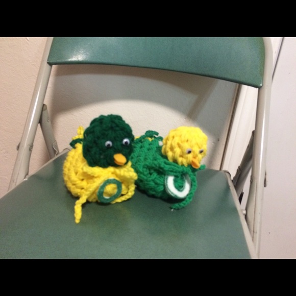 Crochet ducks that poop jelly beans &crochet hats. - Picture 1 of 3