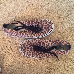 Leopard Vans