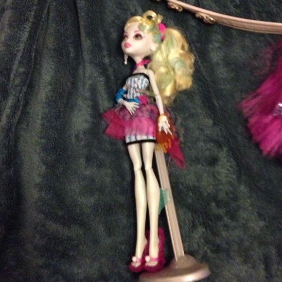 Lagoona dot dead gorgeous