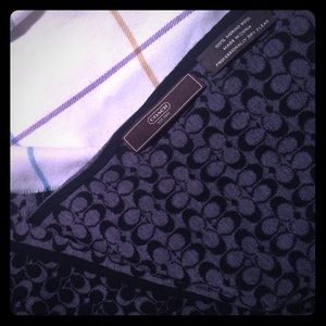 Authentic COACH 100% Merino Wool Scarf + Bonus! ❤️