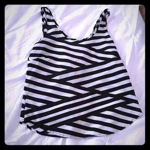 B🔸JEWEL black/white chiffon like tank top