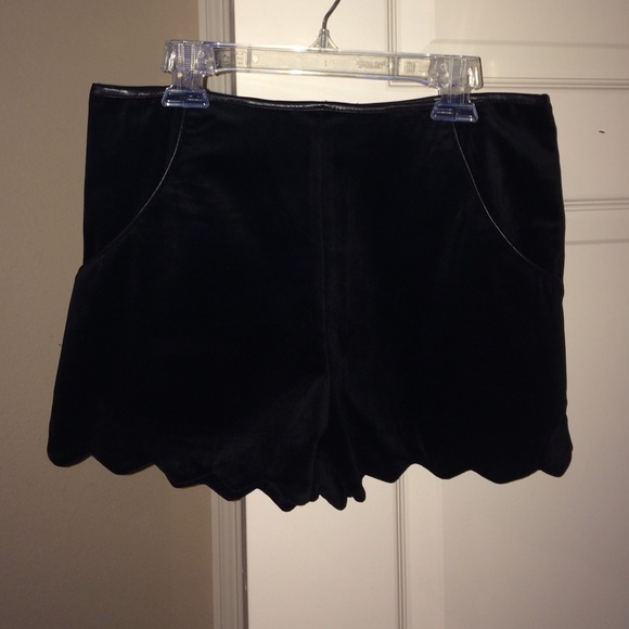 black scallop shorts