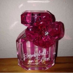 .99 Shipping! Victoria's Secret Bombshell Perfume