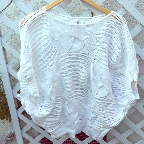 100% cotton short sleeve white batwing sweater