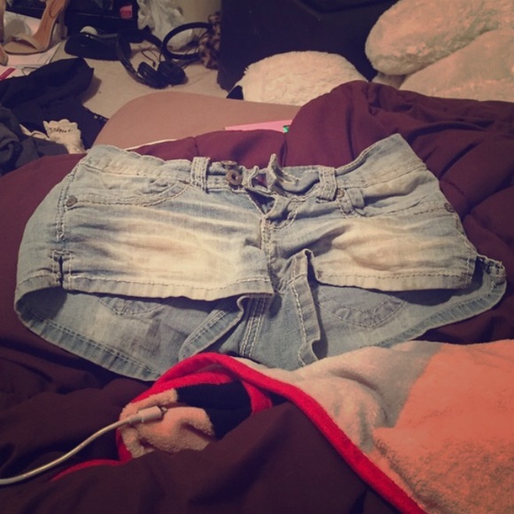 distressed shorts!