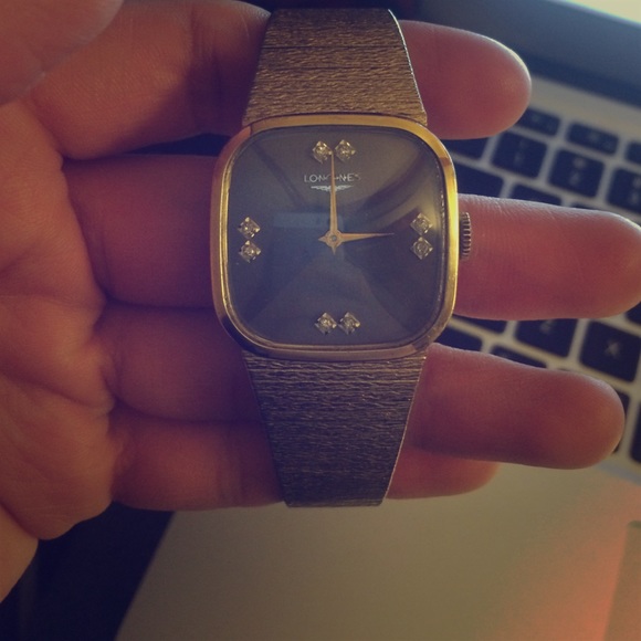 Watch - Picture 1 of 2