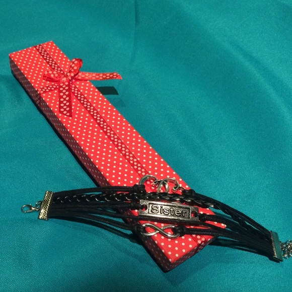 New sister bracelet, comes with gift box