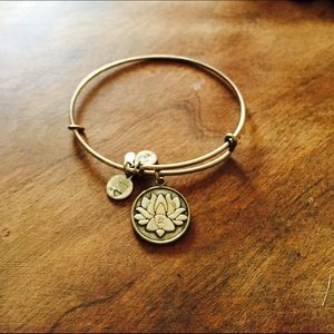 Alex & Ani Bundle