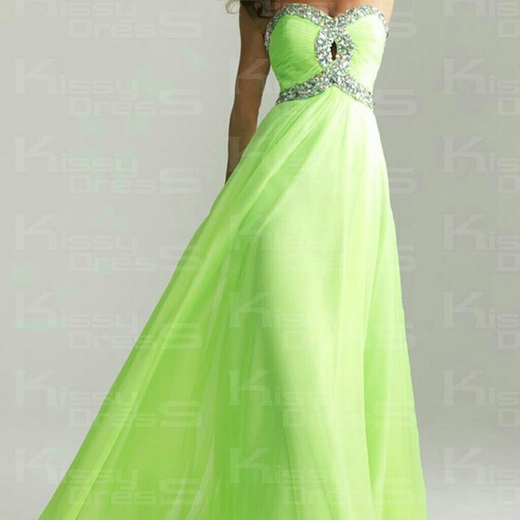 Dresses & Skirts - Prom Dress