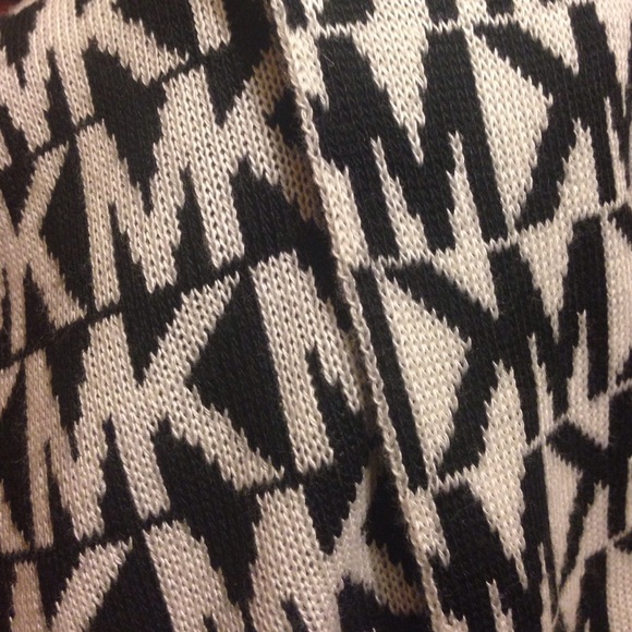 MK scarf - Picture 3 of 4