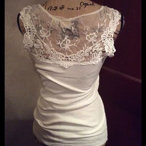 Lacey tank