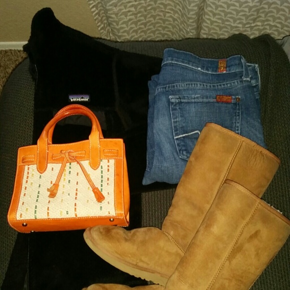 NWOT orange Dooney & Bourke bag