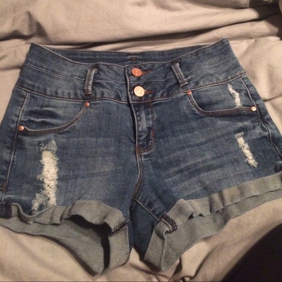 High wasted short