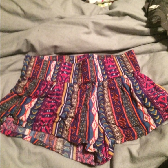 Tribal Print loose fit shorts