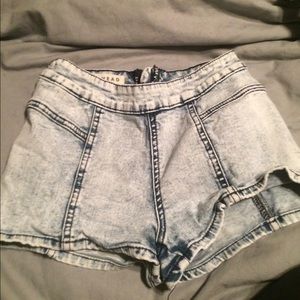 High wasted bleached look denim