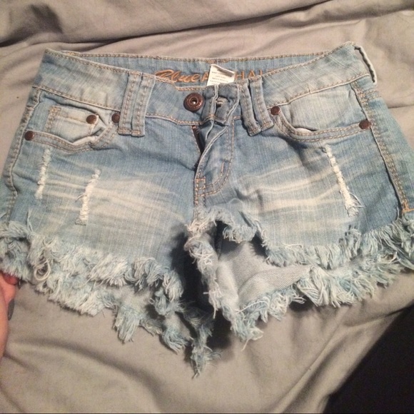 Destressed high wasted denim
