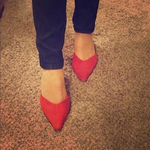Red orange shoes 👠