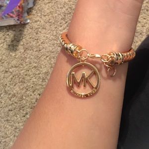 MICHAEL KORS