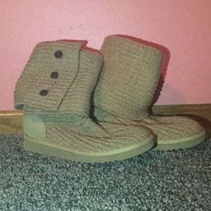 REAL Ugg boots tan knit