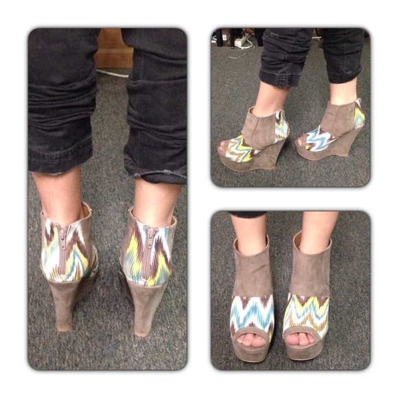 Charlotte Russe platform booties Aztec print - Picture 4 of 6