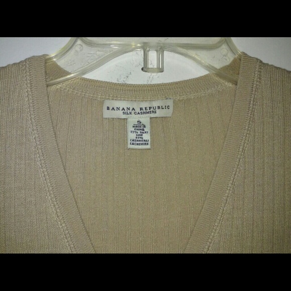 Banana Republic cardigan - Picture 2 of 2