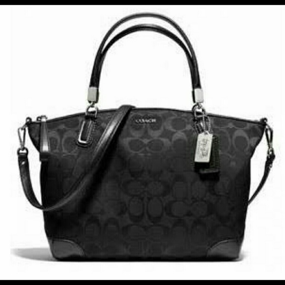 Sale! Authentic Coach small Kelsey