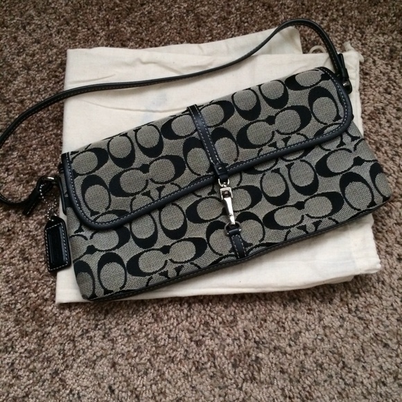 Coach Signature Black Demi Purse w Clip - Picture 1 of 4