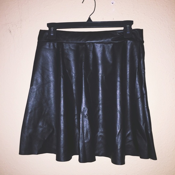 Black pleather skater skirt