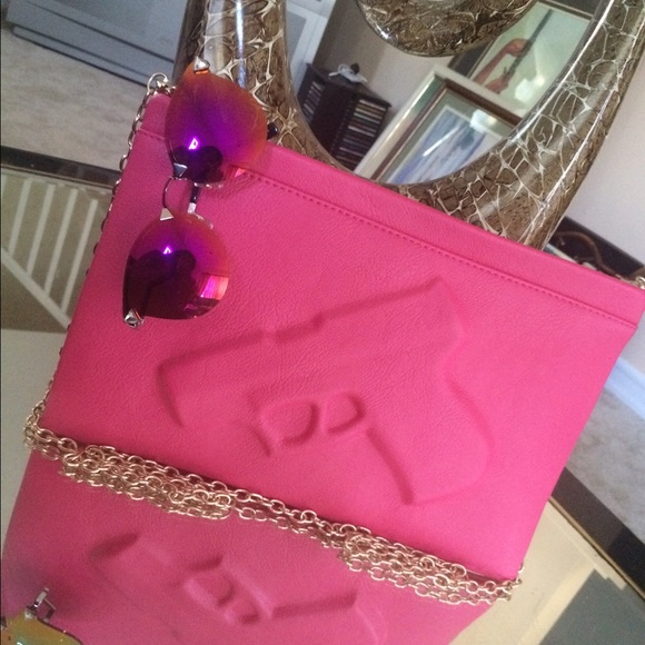 SOLD!  ROSE HANDHELD CLUTCH - Picture 4 of 4