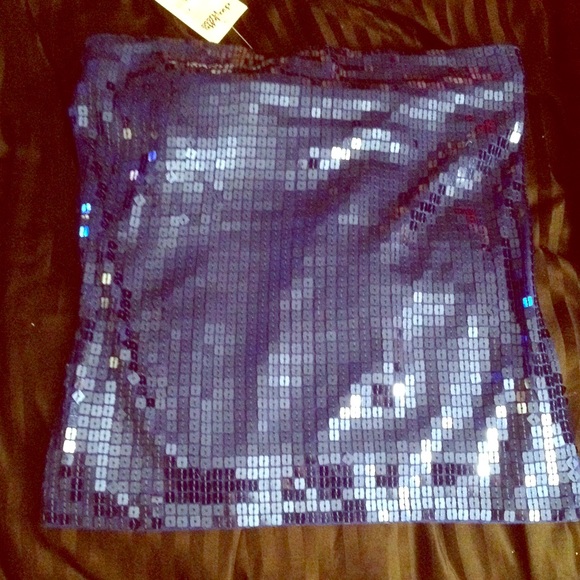 Brand new sparkly blue top - Picture 1 of 2
