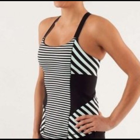 NWOT Lululemon work it out striped top