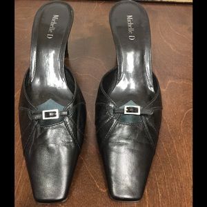 NWOT Michelle D Mule size 10