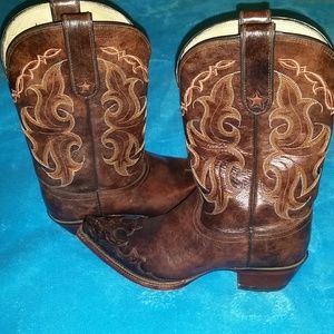 Not for sale!!! Women 7.5 Cowgirl Boots
