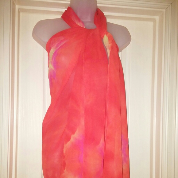 Multifunctional sarong coverup - Picture 2 of 4